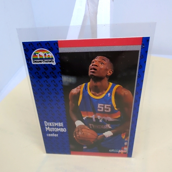 Dikembe Mutombo 1991-92 Fleer Rookie Card #277 Nuggets NBA HOF Basketbal…